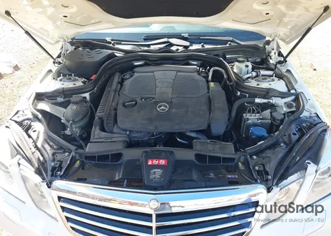 2012 Mercedes-Benz E 350 из США, поврежденный, VIN WDDHF5KB6CA657693